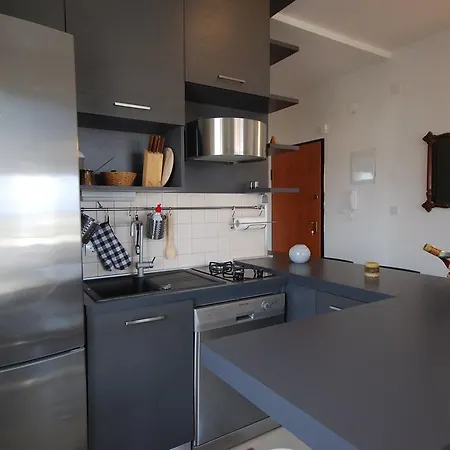 Apartment Vesna By El-pi Tours