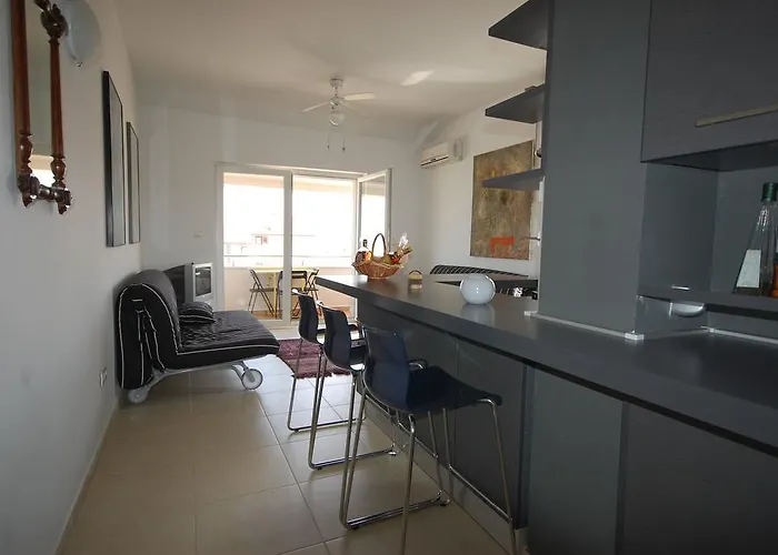 Vesna By El-pi Tours *