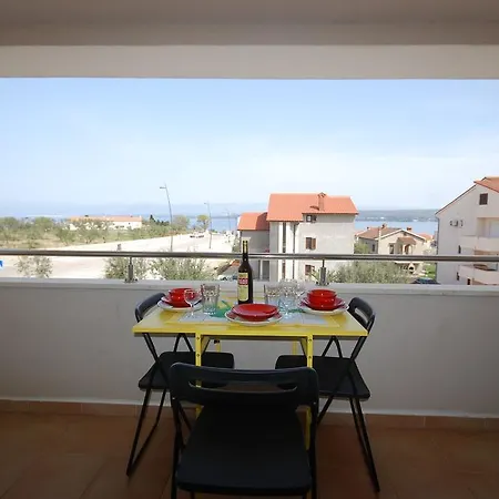 Vesna By El-pi Tours Apartman